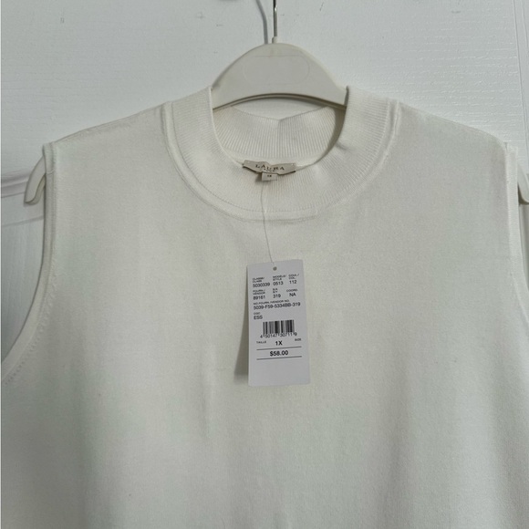 Laura plus NWT beautiful sleeveless top - Picture 6 of 7